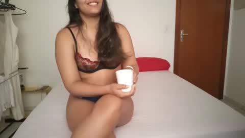 Snapshot of bombomepimenta chatting on January 2, 2025, 10:05 am bombomepimenta online show from January 2, 2025, 10:05 am