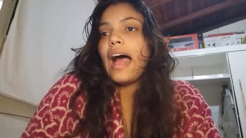 Snapshot of bombomepimenta chatting on September 10, 2025, 2:44 am bombomepimenta online show from September 10, 2025, 2:44 am