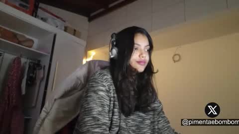 Snapshot of bombomepimenta chatting on September 26, 2025, 9:24 am bombomepimenta online show from September 26, 2025, 9:24 am
