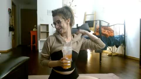 Snapshot of bombshellbaeby chatting on September 14, 2025, 9:52 am BombshellBaeby online show from September 14, 2025, 9:52 am