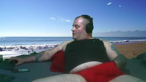 Snapshot of bongolian chatting on December 14, 2024, 3:07 am SkullBone online show from December 14, 2024, 3:07 am