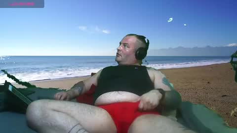 Snapshot of bongolian chatting on January 27, 2025, 12:22 am SkullBone online show from January 27, 2025, 12:22 am