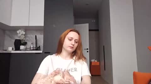 bonne_chance online show from February 21, 2025, 9:11 pm