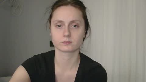 bonne_chance online show from November 9, 2025, 6:50 pm