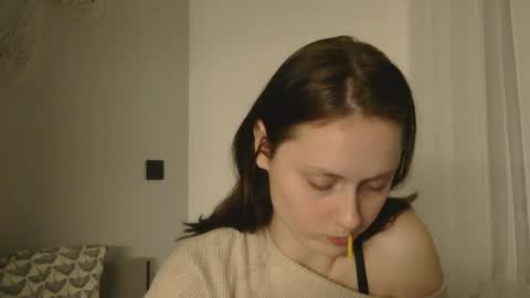 bonne_chance online show from December 14, 2025, 7:51 pm