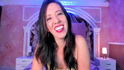 Snapshot of bonnie__milf chatting on February 25, 2025, 12:03 pm bonnie online show from February 25, 2025, 12:03 pm