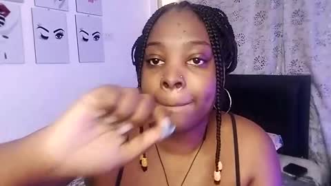 Snapshot of bonnie_ada1 chatting on October 12, 2025, 1:54 pm bonnie online show from October 12, 2025, 1:54 pm