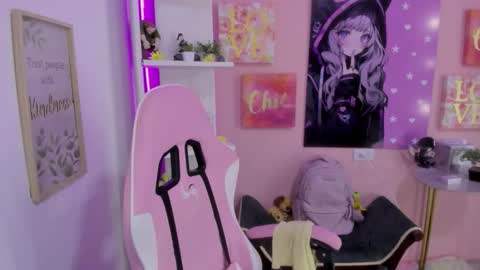 Snapshot of bonnie_benet chatting on December 2, 2025, 3:45 am Bonnie online show from December 2, 2025, 3:45 am