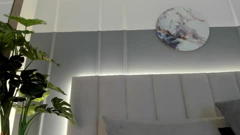 Bonnie online show from March 1, 2025, 2:48 am