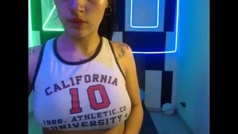 Snapshot of bonnie_blue_18 chatting on November 29, 2025, 2:31 pm Bonnie online show from November 29, 2025, 2:31 pm