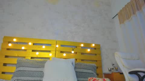 Snapshot of bonnie_sm chatting on November 25, 2025, 8:42 pm Bonnie online show from November 25, 2025, 8:42 pm