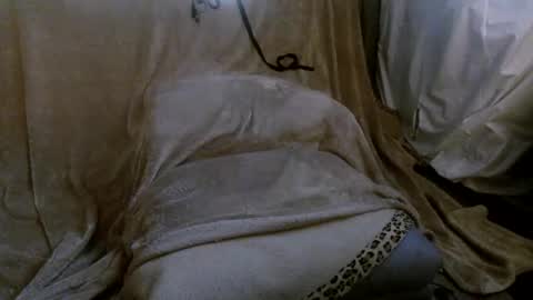 Snapshot of bonnieanclyde09 chatting on October 16, 2025, 5:36 pm bonnieanclyde09 online show from October 16, 2025, 5:36 pm