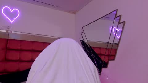   online show from December 21, 2024, 2:47 pm