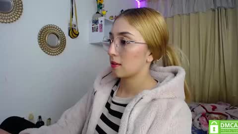 Snapshot of bonny_clyde_xx_ chatting on February 13, 2025, 6:09 am Soffy Brooks Independent model online show from February 13, 2025, 6:09 am