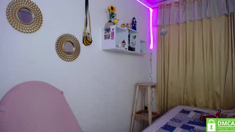 Snapshot of bonny_clyde_xx_ chatting on February 14, 2025, 7:28 am Soffy Brooks Independent model online show from February 14, 2025, 7:28 am