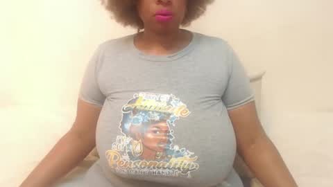 boobyqueen online show from February 23, 2025, 4:13 pm