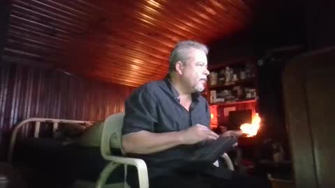 Booshwa online show from October 5, 2025, 2:10 am