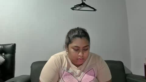 Snapshot of bootylicious02 chatting on October 19, 2025, 6:30 pm Mel online show from October 19, 2025, 6:30 pm