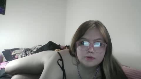 borderline mutt online show from November 26, 2025, 5:47 pm