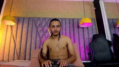 Snapshot of bossdominator1 chatting on October 16, 2025, 4:46 am Boss online show from October 16, 2025, 4:46 am