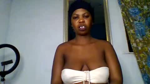 Snapshot of bouncingxxx_ass chatting on September 14, 2025, 12:54 am mirabel online show from September 14, 2025, 12:54 am