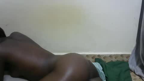bouncy_vee online show from January 29, 2025, 3:04 pm