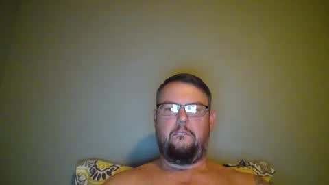 Snapshot of bowtieguy84 chatting on September 30, 2025, 3:44 am bowtieguy84 online show from September 30, 2025, 3:44 am
