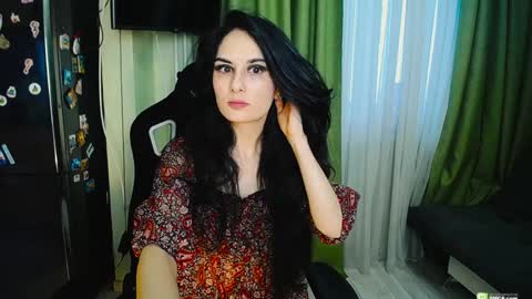 Helen  online show from February 3, 2025, 11:42 am