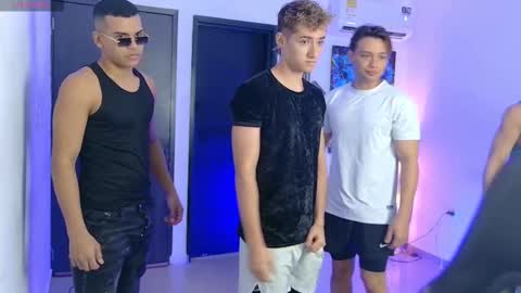 Snapshot of boysgang_sex chatting on November 20, 2025, 11:43 am Angelo Mark Fernando Taylor online show from November 20, 2025, 11:43 am