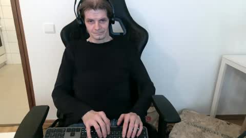 bponie1 online show from March 11, 2025, 8:30 am