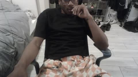 bquen400 online show from September 13, 2025, 4:23 am