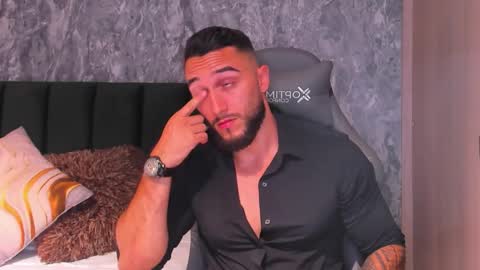 instagramBrad mayers1twittermayersbrad online show from November 19, 2025, 2:11 am