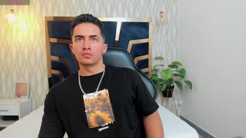 Snapshot of brad_summer chatting on January 29, 2025, 5:24 pm brad summer online show from January 29, 2025, 5:24 pm