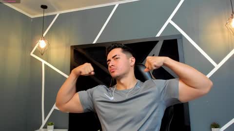 Snapshot of brad_summer chatting on February 3, 2025, 5:24 pm brad summer online show from February 3, 2025, 5:24 pm