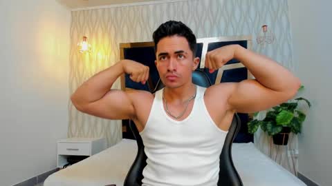 Snapshot of brad_summer chatting on March 3, 2025, 5:18 pm brad summer online show from March 3, 2025, 5:18 pm