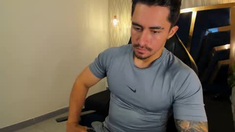 Snapshot of brad_summer chatting on September 13, 2025, 5:24 pm brad summer online show from September 13, 2025, 5:24 pm