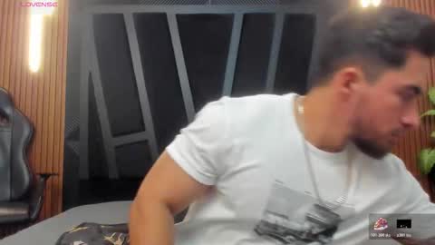 Snapshot of brad_summer chatting on November 5, 2025, 5:24 pm brad summer online show from November 5, 2025, 5:24 pm