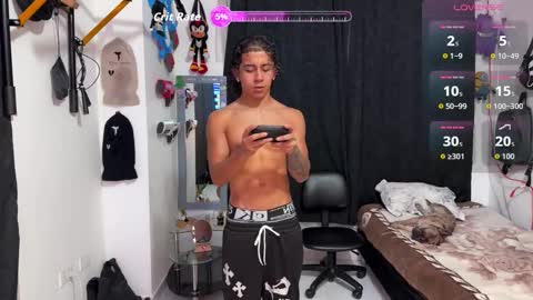 Bradley Strong online show from September 30, 2025, 7:24 am