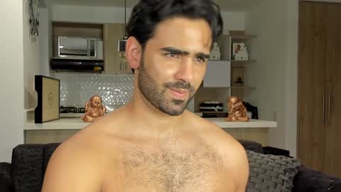 bradleymartin7 online show from January 16, 2025, 3:56 am