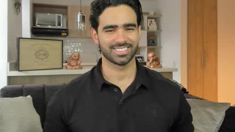 bradleymartin7 online show from September 14, 2025, 4:39 pm