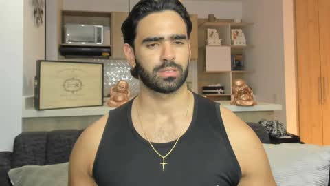 bradleymartin7 online show from October 9, 2025, 11:58 pm