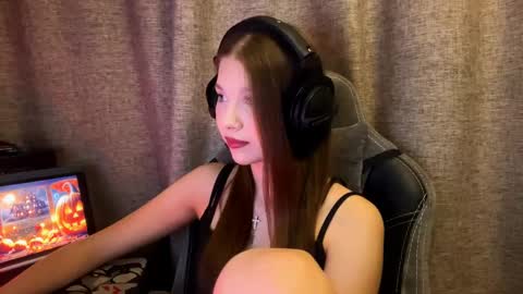 Snapshot of brandamatteson chatting on October 30, 2025, 2:07 pm Alice online show from October 30, 2025, 2:07 pm