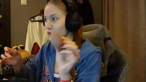 Snapshot of brandamatteson chatting on November 21, 2025, 3:54 pm Alice online show from November 21, 2025, 3:54 pm