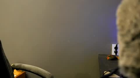 Snapshot of brandamatteson chatting on December 13, 2025, 7:53 pm Alice online show from December 13, 2025, 7:53 pm