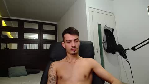 Snapshot of brandontatex chatting on January 26, 2025, 11:50 am BrandonTateX online show from January 26, 2025, 11:50 am