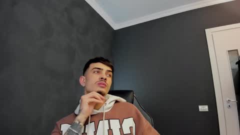 Snapshot of brandontatex chatting on March 1, 2025, 4:00 pm BrandonTateX online show from March 1, 2025, 4:00 pm