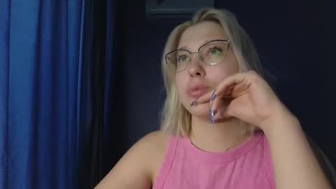 Belle  online show from October 2, 2025, 9:27 am