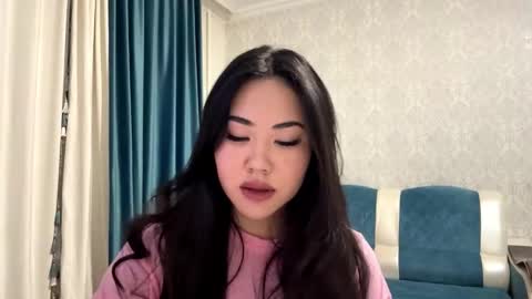 Snapshot of brandysveum chatting on October 13, 2025, 4:40 pm Aypril online show from October 13, 2025, 4:40 pm