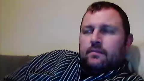 willywinker online show from January 4, 2025, 2:35 am