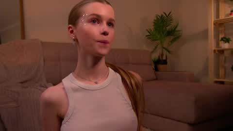 Snapshot of brave_journey chatting on March 7, 2025, 11:38 pm Eli online show from March 7, 2025, 11:38 pm